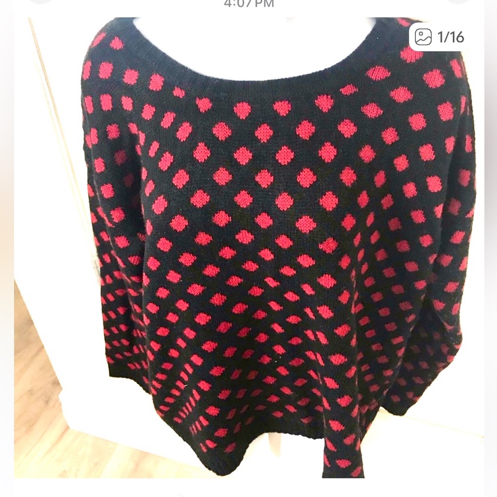 Timing harlequin red and black sweater L acrylic